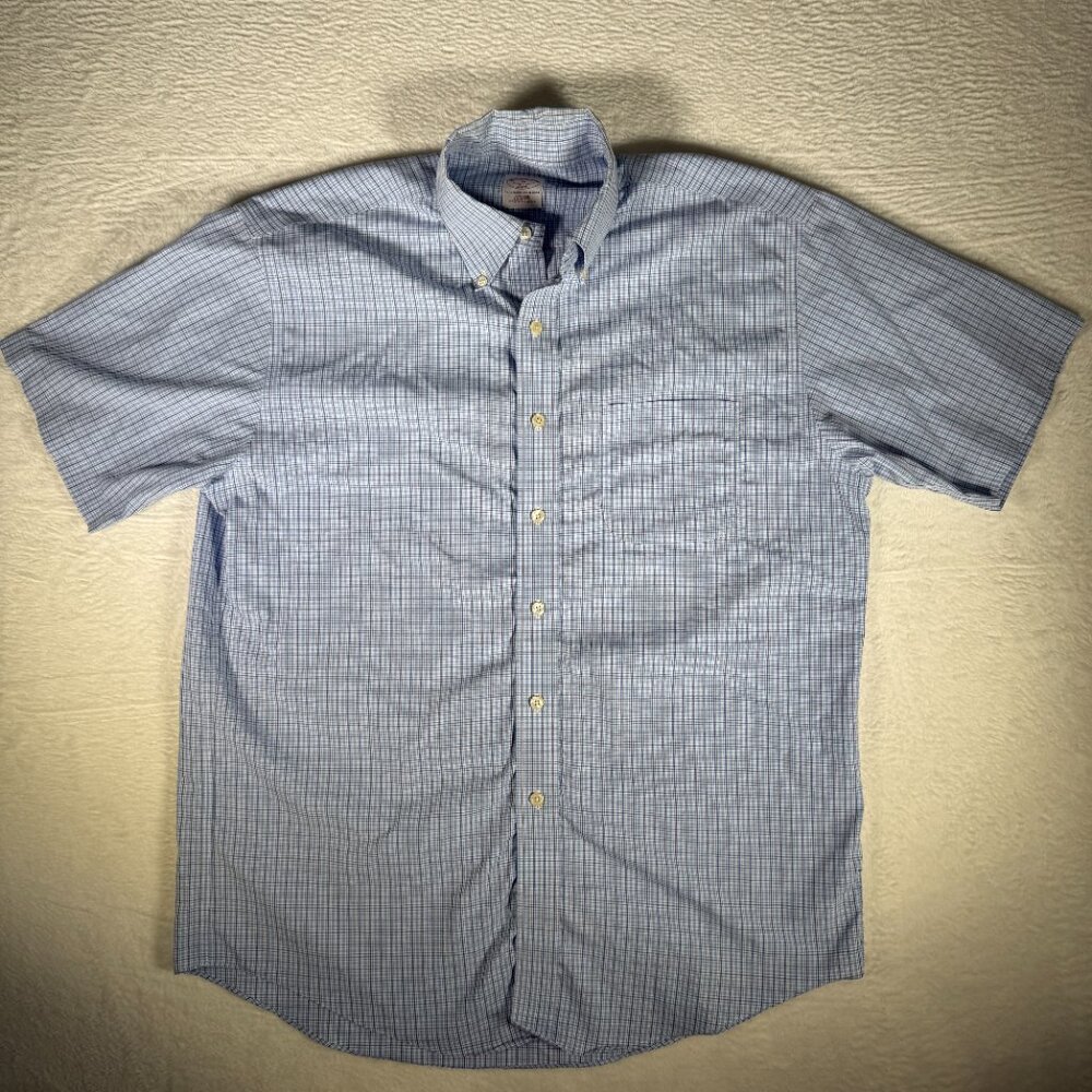 Brooks Brothers Shirt Blue Plaid 346 Seersucker Short Sleeve Button Up Med